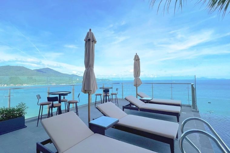Peninsula Hotel Danang